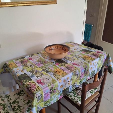 Little House Apartment Gabbro Екстериор снимка